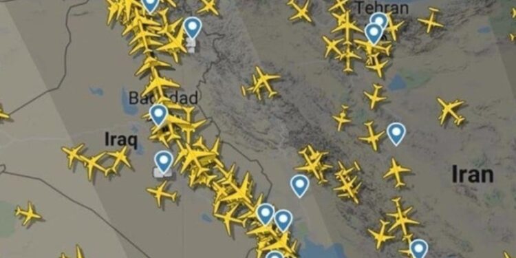 وزارت حمل‌ونقل عراق: رفع محدودیت‌های هوایی، زمینه‌ساز گشایش آسمان کشور به روی پروازهای جهانی است