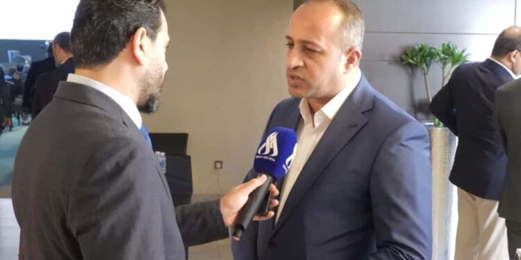 اعلام زمان انتقال کامل به کارتهای بیومتریک و لغو دفترچههای کاغذی درمان در عراق