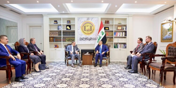 تاکید مشاور امنیت ملی عراق بر تعمیق همکاری‌ها میان بغداد و اقلیم کردستان