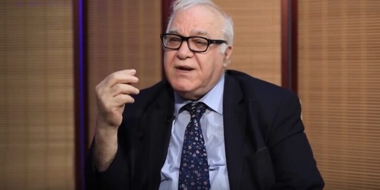 مشاور نخست‌وزیر عراق: سفر الزیدی به پاریس پایه ریزی یک شراکت اقتصادی راهبردی میان بغداد و فرانسه است