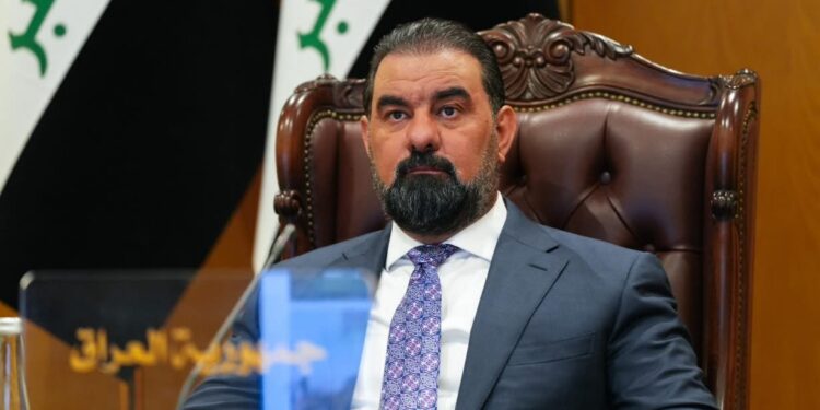 مخالفت الحلبوسی با استفاده از خاک عراق یا عبور از حریم هوایی این کشور برای تهدید امنیت عربستان