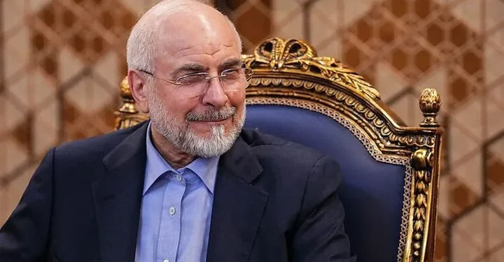 پاسخ قالیباف به رئیس ستاد مشترک نیرو‌های مسلح آمریکا: دورانی که در آن F-۳۵‌ها و F-۱۵‌های شما شکار می‌شوند و شما مجبورید گزارش دهید که فقط آسیب دیده‌اند، همین حالا هم آغاز شده / چیزی که زمانی صرفا یک کابوس وحشتناک بود، اکنون به واقعیت روزمره تبدیل شده است. با آن کنار بیایید
