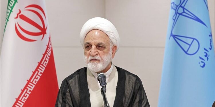 رئیس قوه قضائیه: همان‌طور که دوست و دشمن و حتی بسیاری از مقامات اندرون آمریکا اذعان کردند، دشمن به هیچ کدام از اهداف خود در جنگ علیه ایران نرسید و پیروز میدان ما بوده‌ایم