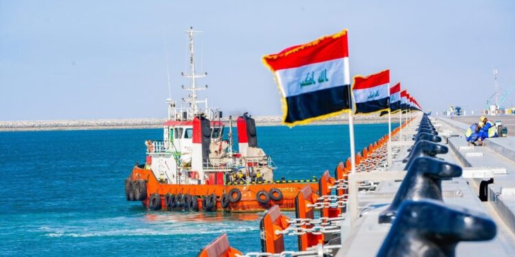 پهلوگیری ۸۰ فروند کشتی تجاری در بندر ام قصر عراق طی ماه ژوئن