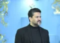 حامد بهداد با انتشار تصویری از حرم امام رضا (ع): «وطن به تو سپرده است نازنین»