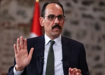آناتولی به نقل از منابع امنیتی ترکیه: رئیس سازمان اطلاعات ملی ترکیه پس از سفر به افغانستان، به پاکستان رفته و با مقامات ارشد این کشور پیرامون تنش‌های جاری در خاورمیانه، گفت‌و‌گو کرده/ مقامات دو کشور درباره چشم‌انداز امنیتی خاورمیانه که پس از آغاز جنگ علیه ایران پدیدار شده، تبادل نظر کردند