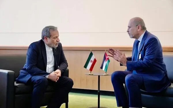 عراقچی و وزیر خارجه اردن دیدار و گفت‌وگو کردند