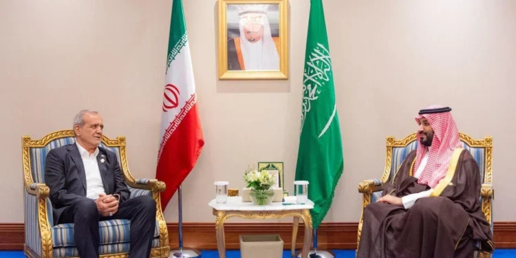 پزشکیان در پیام‌هایی جداگانه روز ملی عربستان را به پادشاه و ولیعهد این کشور تبریک گفت