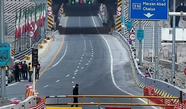 پلیس راه: جاده چالوس و آزادراه تهران-شمال به سمت شمال یک‌طرفه شدند
