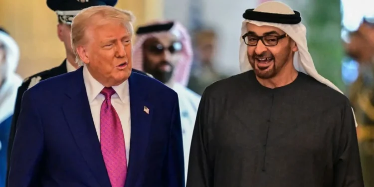 ترامپ با رئیس امارات درباره «تحولات در خاورمیانه» گفتوگو کرد