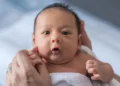 نوزادانی که از طریق IVF به دنیا می‌آیند ممکن است نشانه‌ای پنهان در DNA خود داشته باشند