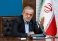 روایت پزشکیان از سفر نیویورک: ما بار‌ها می‌گوییم گفت‌و‌گو می‌کنیم، تا در جهان این‌گونه مطرح نشود که ایران حاضر به گفت‌و‌گو نیست / آمریکا یا هر کشور دیگری اگر چارچوب‌های قانونی و حقوق ما را بپذیرند، ما دعوا نداریم / به ما می‌گفتند با برخی رسانه‌ها صحبت نکنیم، اما با رسانه‌های مختلف گفت‌و‌گو کردیم و آنها نیز حرفی برای پاسخ نداشتند
