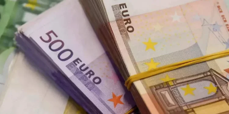 قیمت یورو، امروز چهارشنبه ۸ مهر ۱۴۰۵