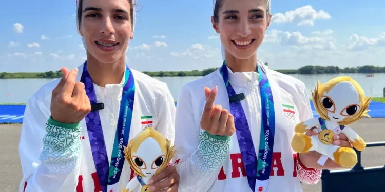 زارعی و نوروزی دومین طلا را دشت کردند/ دبل طلایی روئینگ زنان در سرزمین آفتاب