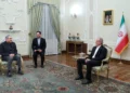 دیدار وزیر کشور پاکستان با رئیس جمهور؛ پزشکیان: ایران و پاکستان میتوانند نیازهای خود را با اتکا به ظرفیتهای منطقهای تأمین کنند/ امیدواریم تعاملات در تمامی زمینهها با جدیت بیشتری ادامه یابد