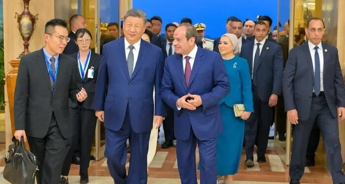 میدل ایست آی: مهم‌ترین پروژه‌ای که در سفر رئیس‌جمهور چین به مصر امضا شد، مرحله سوم منطقه اقتصادی چین-مصر در کانال سوئز است/ این موضوع در شرایطی اهمیت بیشتری پیدا کرده که بسته شدن تنگه هرمز می‌تواند مسیرهای کشتیرانی دریای سرخ را مهم‌تر کند