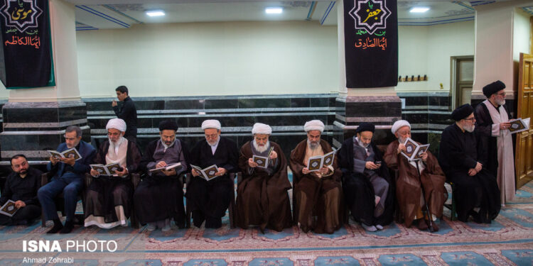 تصاویر: تشییع پیکر آیت الله سید موسی شبیری زنجانی – قم