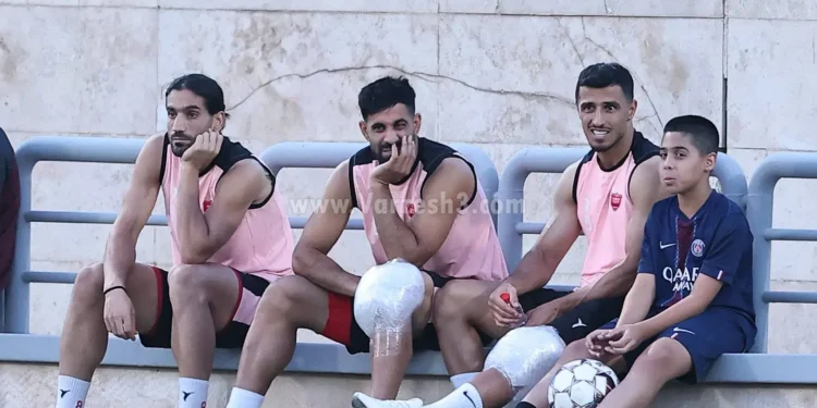 تماشاگران مشهور بازی دوستانه؛/ دو کاپیتان پرسپولیس به یخ بسته شدند! (عکس)