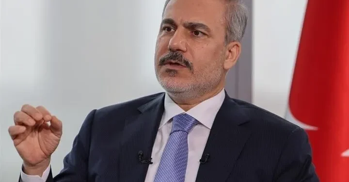 وزیر خارجه ترکیه: امنیت، ثبات و رفاه ایران به‌ طور طبیعی تأثیر مستقیمی بر منطقه ما دارد، از همین منظر خواهان آن هستیم که درگیری موجود سریع‌تر حل شود/ باید وضعیت پیش از جنگ در سریع‌ترین زمان ممکن احیا شود