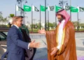 در صورتی که عربستان بر اساس توافق امنیتی میان دو کشور، بند دفاع متقابل را فعال کند، اسلام‌آباد ممکن است ناچار شود به دفاع از عربستان بپردازد / پاکستان ممکن است در یک عملیات هوایی برای دفاع از عربستان در برابر پهپادها مشارکت کند و حتی مواضع شلیک در یمن را هدف قرار دهد