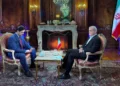 پزشکیان: مسئله تنگه هرمز با گفتوگو قابل حل است، نه با زورگویی / ما چیزی نمیخواهیم؛ فقط میخواهیم به همان تفاهمنامه برگردند و به آن پایبند باشند / درباره اتفاقی که در خط لوله عربستان افتاد، از فرماندهان خودمان پرسیدیم؛ آنها هم گفتند دخالتی نداشتهاند / گفتیم بیایند و راستیآزمایی کنند؛ دور از انتظار نیست که اسرائیل این کار را کرده باشد تا دعوا را به راه بیندازد