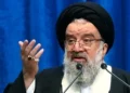احمد خاتمی، امام جمعه موقت تهران: کسانی که حجاب را رعایت نمی‌کنند نیز شهروند این ملت هستند و حضور آنها در تجمعات و همراهی با مردم کار خوبی است، اما دهن‌کجی به حجاب، خلاف وحدت است