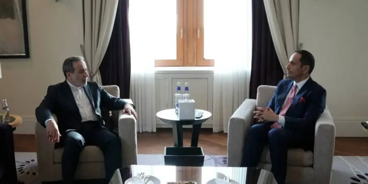 ادعای رویترز به نقل از منبع آگاه: عراقچی و میانجی‌ها در نیویورک می‌مانند تا مذاکرات را احیا کنند/ این مذاکرات بر نسخه‌ای اصلاح‌ شده از آخرین پیشنهاد ایران متمرکز خواهد بود/ میانجی‌ها امروز یا فردا، مذاکرات جداگانه‌ای با تهران و واشنگتن برگزار خواهند کرد