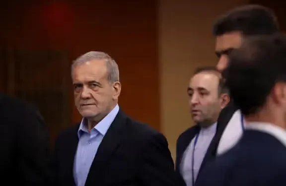 پزشکیان: تهران می‌خواهد پیش از انتخابات میان‌دوره‌ای با آمریکا به توافق برسد / نمی‌خواهیم کار به انتخابات میان‌دوره‌ای [آمریکا] برسد / ما به دنبال ترور ترامپ یا اعضای خانواده او نیستیم