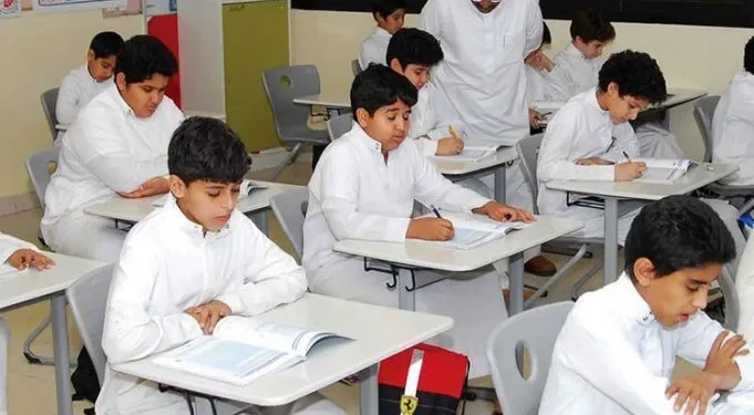 فرانس پرس: عربستان مدارس ریاض را به مدت یک هفته غیر حضوری کرد/ هنوز هیچ توضیح رسمی و فوری‌ درباره علت این تصمیم ارائه نشده