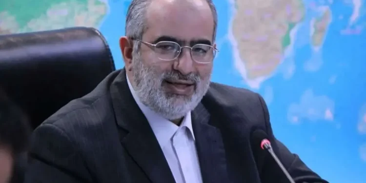 واکنش حسام‌الدین آشنا به تجمع غیر قانونی عده‌ای مقابل منزل حسن روحانی: این اقدام نه مشکل ناترازی‌ها را حل می‌کند، نه رسوایی ناتراستی‌ها را پوشش می‌دهد
