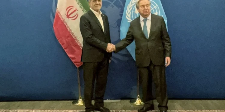 پزشکیان: هدف ایران دستیابی و بهره‌مندی از دانش و فناوری صلح‌آمیز هسته‌ای است و نه تولید سلاح هسته‌ای / ایران خواهان صلح و امنیت در منطقه است / گوترش: ایران در هفته‌های اخیر درباره شرایط موجود، راهکارهایی را مطرح کرده و ابراز امیدواریم این تلاش‌ها هرچه سریع‌تر به نتیجه برسد/ بر اساس ارزیابی ها معتقدم، ایران به دنبال دستیابی به سلاح هسته‌ای نیست