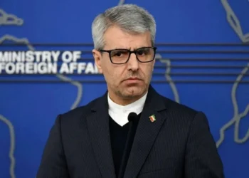 سخنگوی وزارت خارجه: صرف یک ادعا مبنی بر رهگیری پهپادی در مسیر مکه مکرمه، نمی‌تواند مبنایی برای متهم کردن طرفی مشخص باشد/ نباید از یاد برد که منطقه ما موارد متعددی از عملیات‌های پرچم دروغین را در ماه‌های اخیر شاهد بوده؛ باید به هوش بود