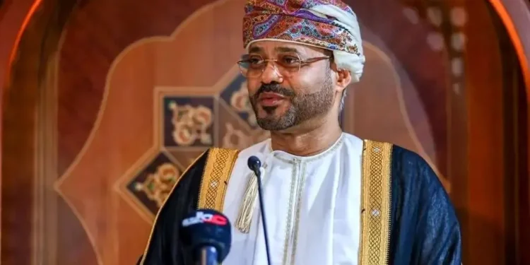 واکنش عمان به حمله به خط لوله نفت در عربستان: موضع ثابت ما مخالفت با این دست حملات، صرف نظر از انگیزه‌ها و دلایل آن است/ تمامی طرف‌ها در برخورد با تحولات اخیر، خویشتن‌داری کنند، گفت‌وگو را بر اقدامات تنش‌زا ترجیح دهند و با ابزارهای دیپلماتیک به ریشه‌های آن رسیدگی کنند