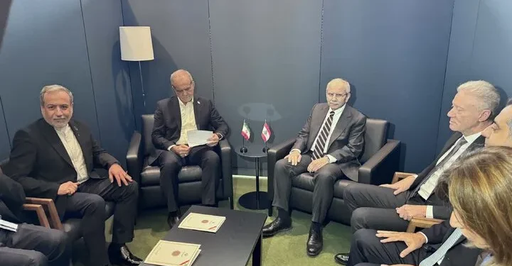 رئیس‌جمهور ایران و نخست‌وزیر لبنان با یکدیگر دیدار و گفت‌وگو کردند