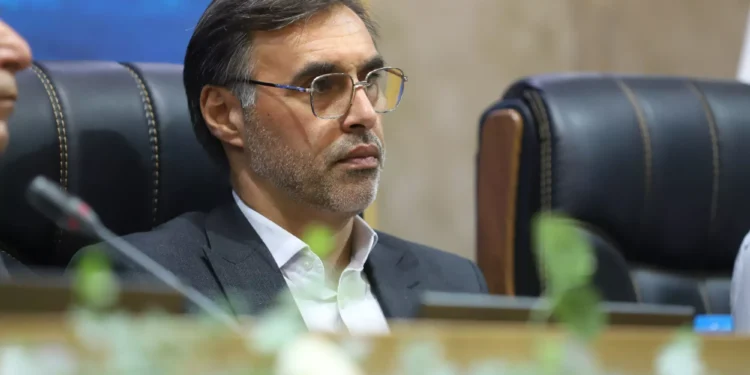 با بودجه پایین با تیمهای چند همتی رقابت میکنیم/ مدیرعامل شمسآذر: دغدغه پول و بقا داریم!