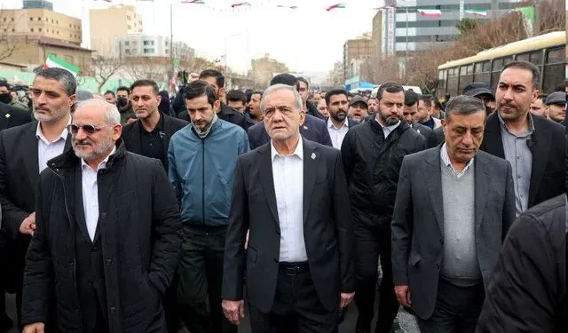 پزشکیان: وحدت و انسجام در تمام مسائل دشمن را ناامید می‌کند