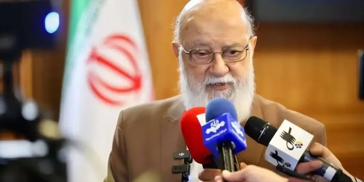 واکنش چمران به احتمال منحل شدن شوراها: شتر در خواب بیند پنبه دانه/ دنیا به این نتیجه رسیده که امور را به مردم و نمایندگان آن‌ها واگذار کند؛ ما اجازه نمی‌دهیم قانون به هم بریزد