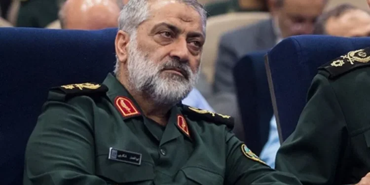 سخنگوی ارشد نیرو‌های مسلح: آمریکا و اسرائیل مجدد خطا کنند، قوی‌تر پاسخ می‌دهیم / نیرو‌های مسلح مقتدر کشور در آمادگی صددرصدی قرار دارند و از دوران جنگ‌های تحمیلی دوم و سوم نیز قوی‌تر هستند