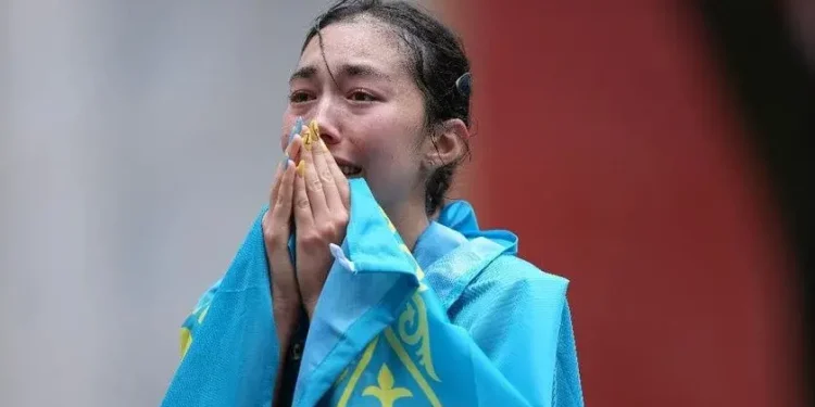 کفشِ دوپینگ طلای ستاره دوومیدانی را سوزاند!