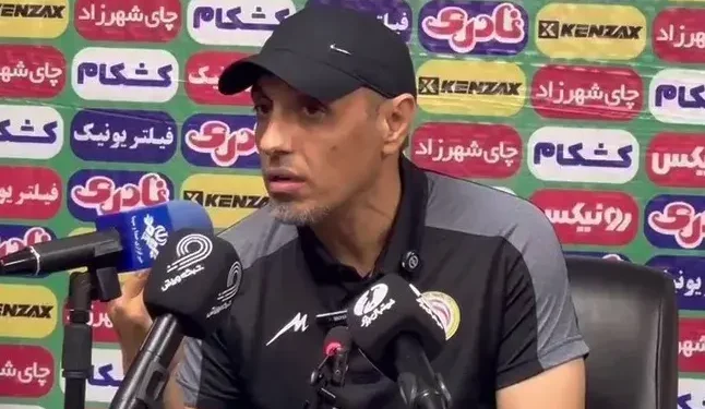 لابد پارسال فجر قهرمان شده و من بی‌خبرم/ خطیبی: یا من فوتبال نمی‌فهمم یا این چند نفر!
