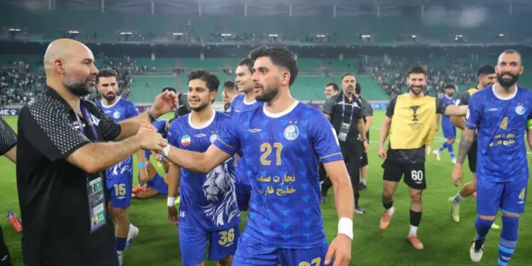 تغییر پست هم چاره لوچسکو نبود:/ عفیف مقابل این استقلالی سپر انداخت!
