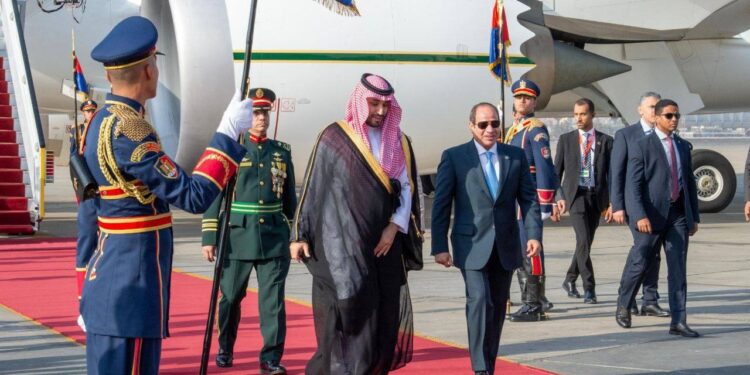 استقبال رئیس جمهور مصر از محمد بن سلمان در قاهره