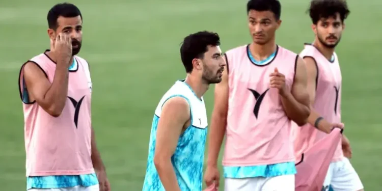 چادرملو با شش غایب برابر پرسپولیس