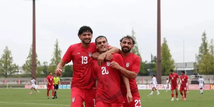 در انتطار نیمه دوم هجومی از سوی ایران/ گزارش زنده: ایران صفر – چین صفر