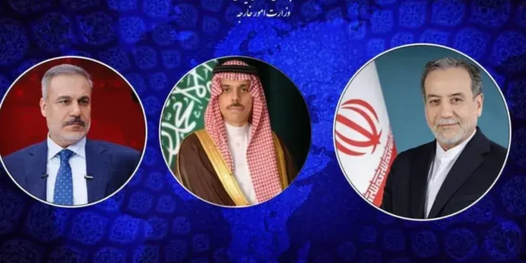 گفتگوی عراقچی با وزرای امورخارجه عربستان وترکیه