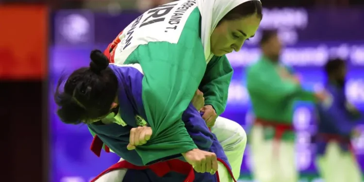 پایان کار کوراش ایران در روز نخست؛/ آذرپیوند از صعود به نیمه‌نهایی بازماند