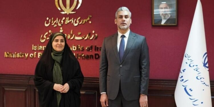 دیدار و گفت‌وگوی سفیر عراق و وزیر راه ایران درباره پروژه‌های راه‌آهن خسروی ـ خانقین ـ بغداد و شلمچه ـ بصره