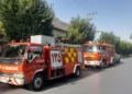 آتش‌سوزی چند درخت در حوالی ورزشگاه انقلاب / آتش نشانی: بی‌احتیاطی کارگران ساختمانی سبب آتش سوزی شد