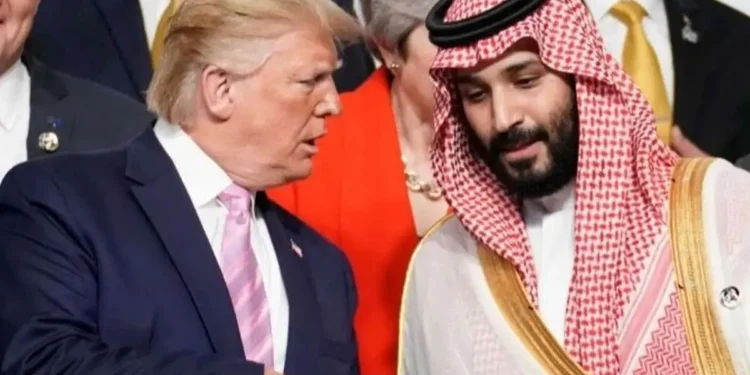 ترامپ در مورد حمله انصارالله به فرودگاه ریاض: به نظرم وحشتناک است/ درباره ورود ما به این درگیری، به زودی متوجه خواهید شد؛ سعودی‌ها توانایی دفاع از خود را دارند/ ما با حوثی‌ها در ارتباط هستیم/  با بن‌سلمان گفت‌وگو خواهم کرد