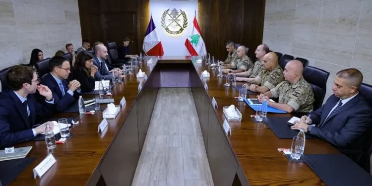 دیدار فرمانده ارتش لبنان با وزیر خارجه فرانسه و رایزنی درباره آینده یونیفل